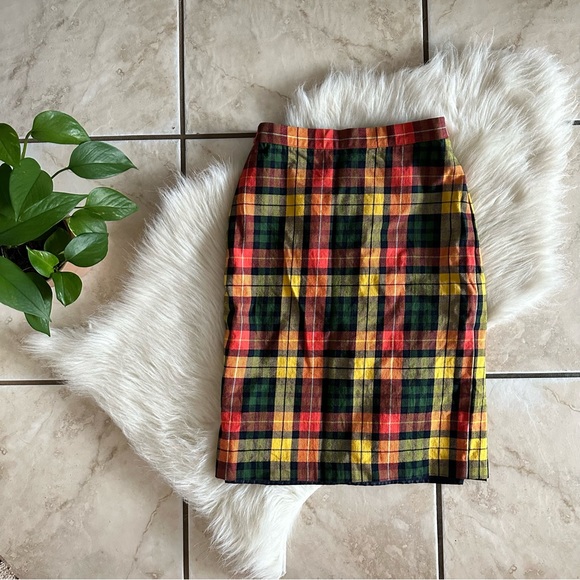 Liz Claiborne Dresses & Skirts - Liz Claiborne Plaid Pencil Skirt